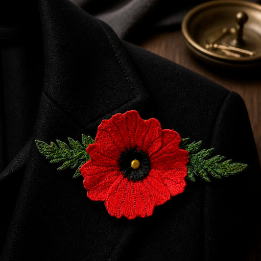 Broche Saisha. Amapola flor y hoja bordada.